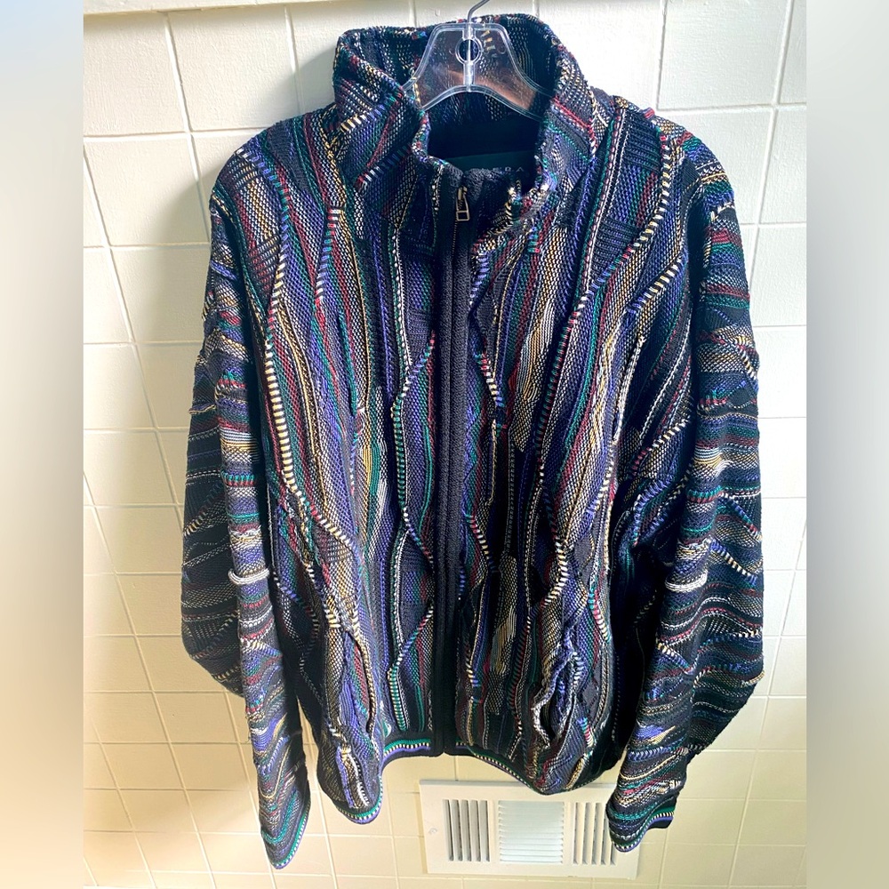 Tundra Zip Up